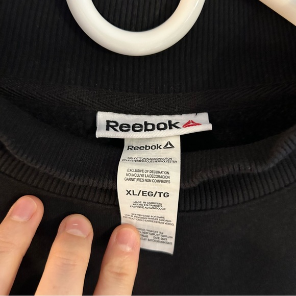 Reebok Cropped Sweatshirt - Picture 6 of 8